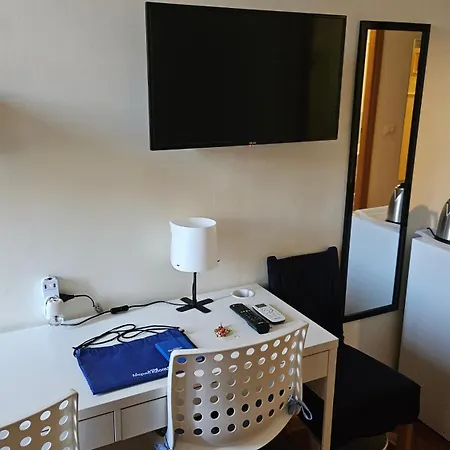 Affittacamere Napol-in 3*