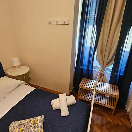 Napol-in 4* Νάπολη