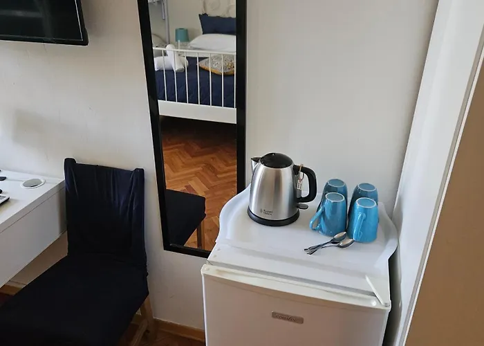 Napol-in بيت ضيافة نابولي