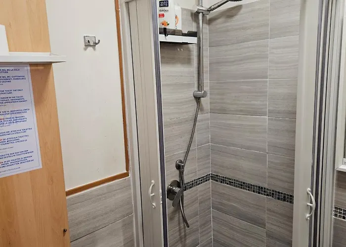 Napol-in 3* نابولي